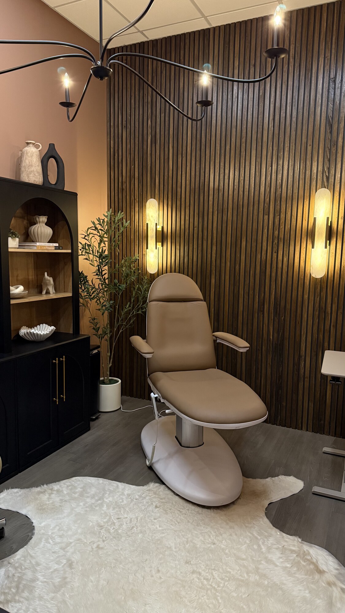 Treatment chair in the Findi studio